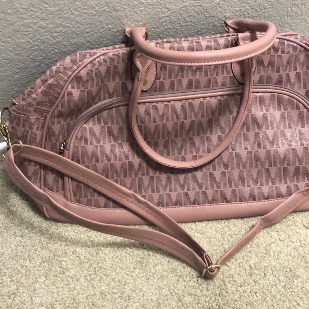 LAST 1! NWT Travel Bag Boutique - Picture 9 of 9